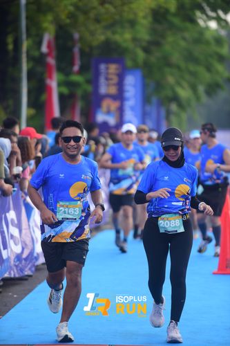 Race photo from Isoplus Run 2024 Surabaya