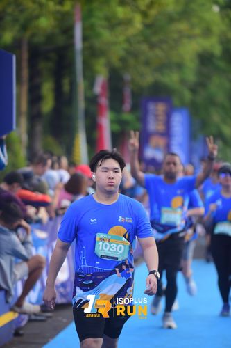 Race photo from Isoplus Run 2024 Surabaya