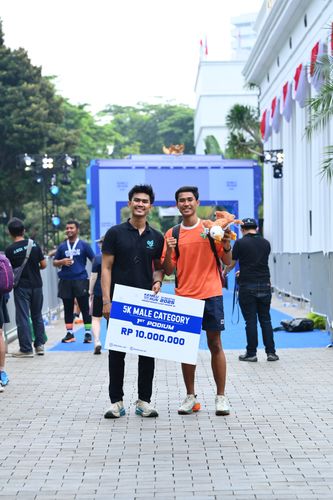 Race photo from KEMLU RUN 2025