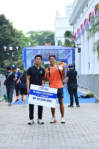 Race photo from KEMLU RUN 2025
