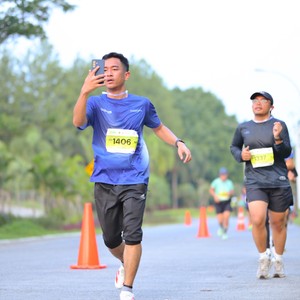 Race photo from BOGORUN 2026