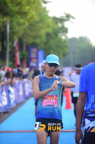 Race photo from Isoplus Run 2024 Surabaya