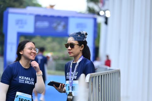 Race photo from KEMLU RUN 2025