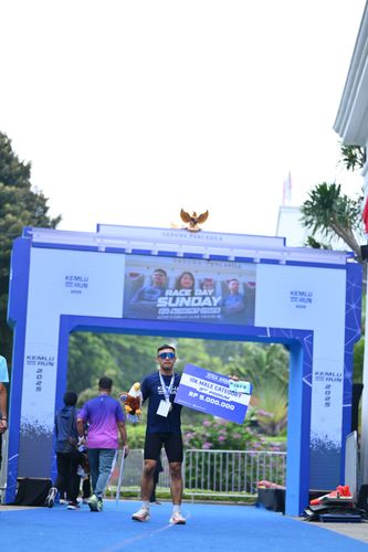 Race photo from KEMLU RUN 2025
