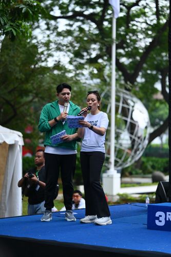 Race photo from KEMLU RUN 2025