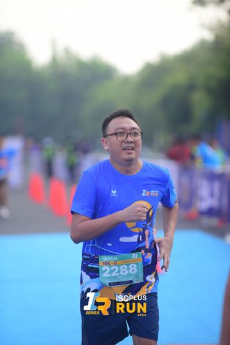 Race photo from Isoplus Run 2024 Surabaya
