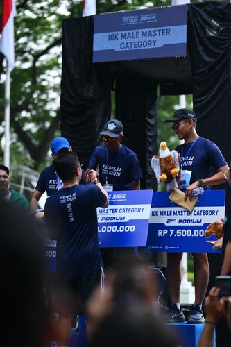 Race photo from KEMLU RUN 2025