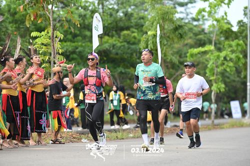 Race photo from Arutmin Borneo Run 2024