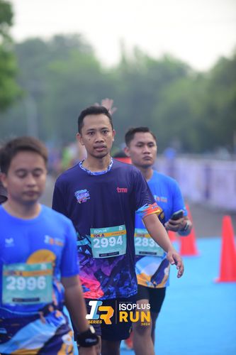 Race photo from Isoplus Run 2024 Surabaya