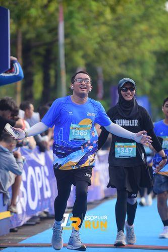 Race photo from Isoplus Run 2024 Surabaya