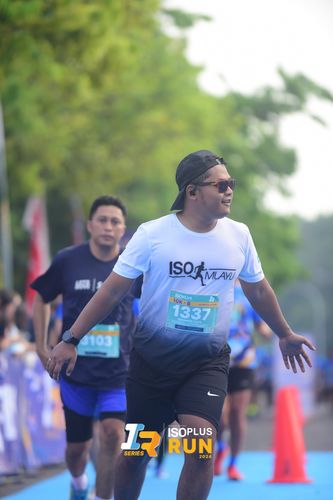 Race photo from Isoplus Run 2024 Surabaya