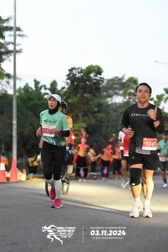 Race photo from Arutmin Borneo Run 2024