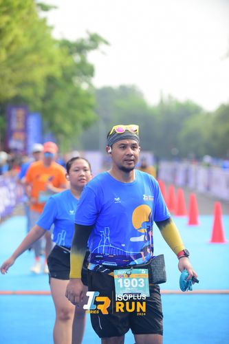 Race photo from Isoplus Run 2024 Surabaya