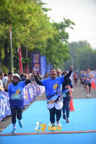 Race photo from Isoplus Run 2024 Surabaya