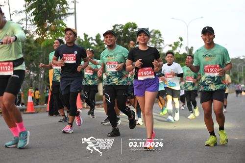Race photo from Arutmin Borneo Run 2024