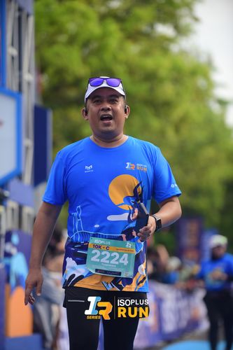 Race photo from Isoplus Run 2024 Surabaya