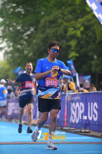 Race photo from Isoplus Run 2024 Surabaya