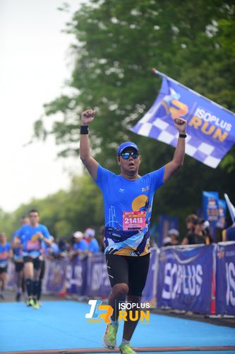 Race photo from Isoplus Run 2024 Surabaya