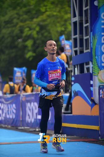 Race photo from Isoplus Run 2024 Surabaya