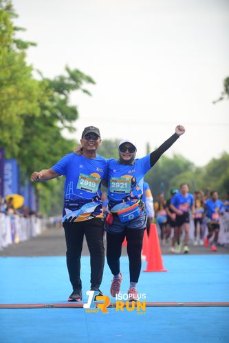 Race photo from Isoplus Run 2024 Surabaya