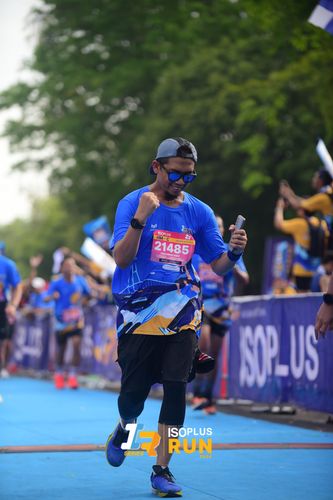 Race photo from Isoplus Run 2024 Surabaya
