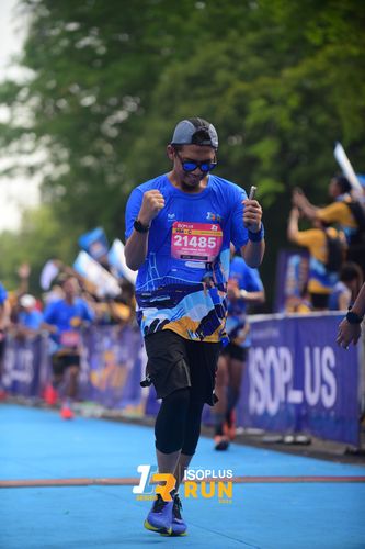 Race photo from Isoplus Run 2024 Surabaya