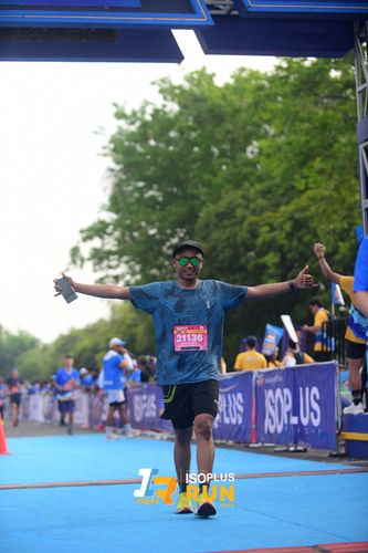 Race photo from Isoplus Run 2024 Surabaya