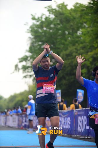Race photo from Isoplus Run 2024 Surabaya
