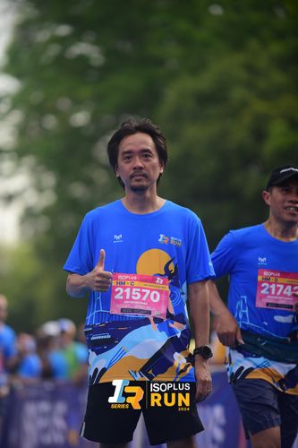 Race photo from Isoplus Run 2024 Surabaya