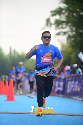 Race photo from Isoplus Run 2024 Surabaya