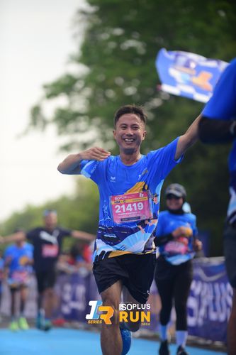 Race photo from Isoplus Run 2024 Surabaya