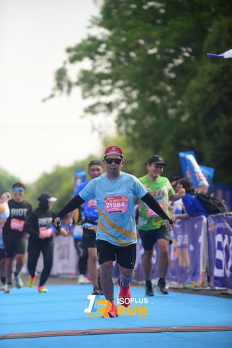 Race photo from Isoplus Run 2024 Surabaya