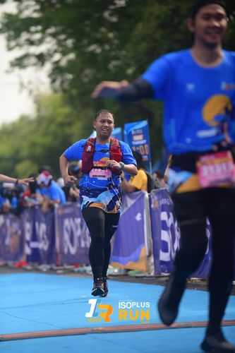Race photo from Isoplus Run 2024 Surabaya