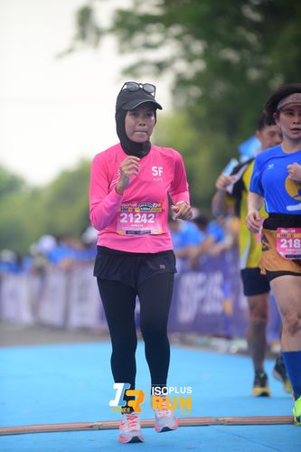 Race photo from Isoplus Run 2024 Surabaya