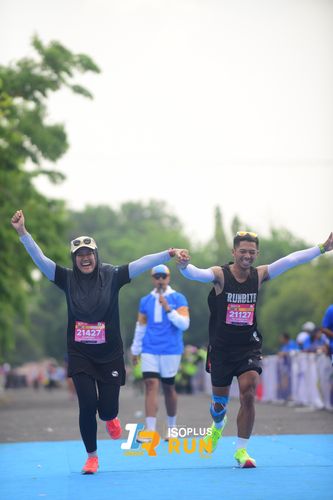 Race photo from Isoplus Run 2024 Surabaya