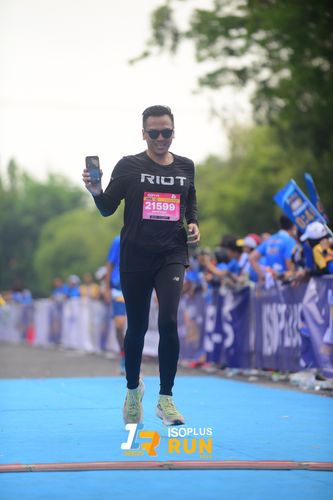 Race photo from Isoplus Run 2024 Surabaya