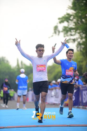 Race photo from Isoplus Run 2024 Surabaya