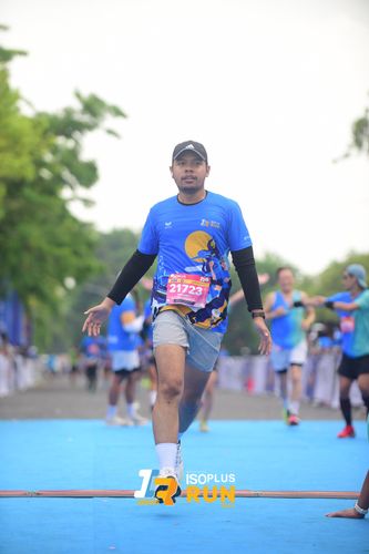 Race photo from Isoplus Run 2024 Surabaya