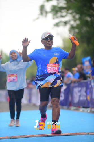 Race photo from Isoplus Run 2024 Surabaya