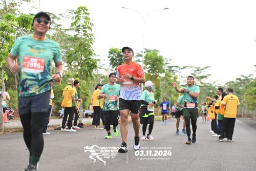 Race photo from Arutmin Borneo Run 2024