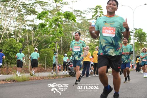 Race photo from Arutmin Borneo Run 2024