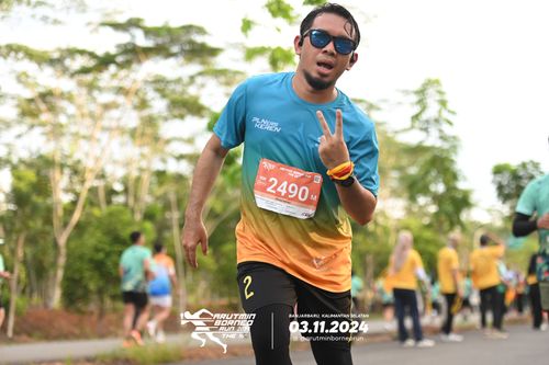 Race photo from Arutmin Borneo Run 2024