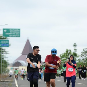 Race photo from ARUTMIN BORNEO RUN 2025