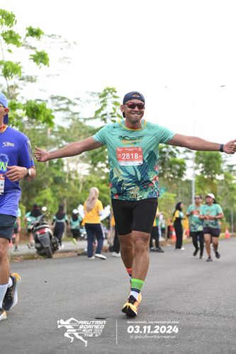 Race photo from Arutmin Borneo Run 2024