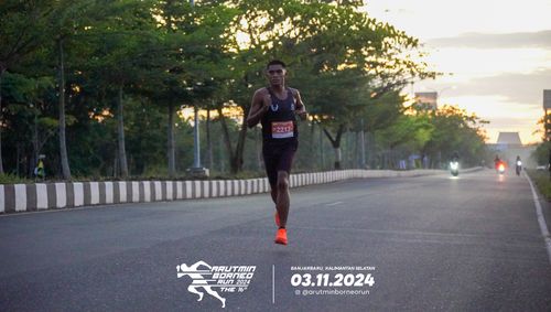 Race photo from Arutmin Borneo Run 2024