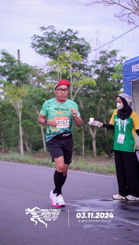 Race photo from Arutmin Borneo Run 2024