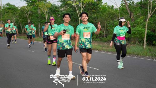 Race photo from Arutmin Borneo Run 2024