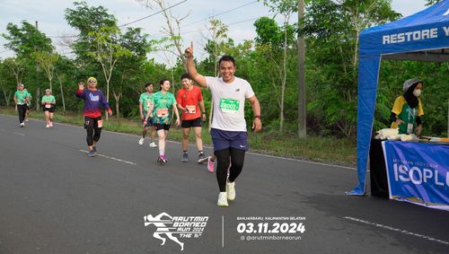 Race photo from Arutmin Borneo Run 2024