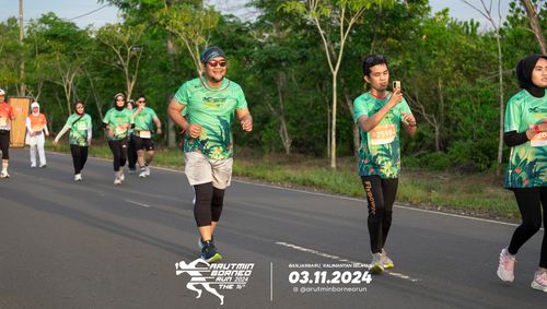 Race photo from Arutmin Borneo Run 2024