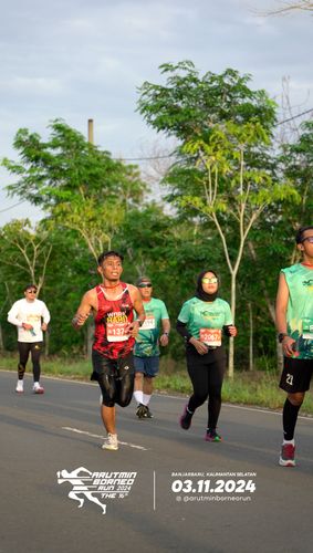 Race photo from Arutmin Borneo Run 2024